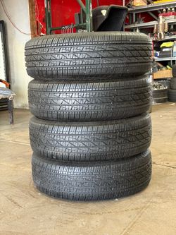 245/70/17 Firestone HLT tires. ( Used Tires in great condition.)  2025 DOT.