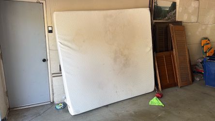 Free tuft & needle mattress