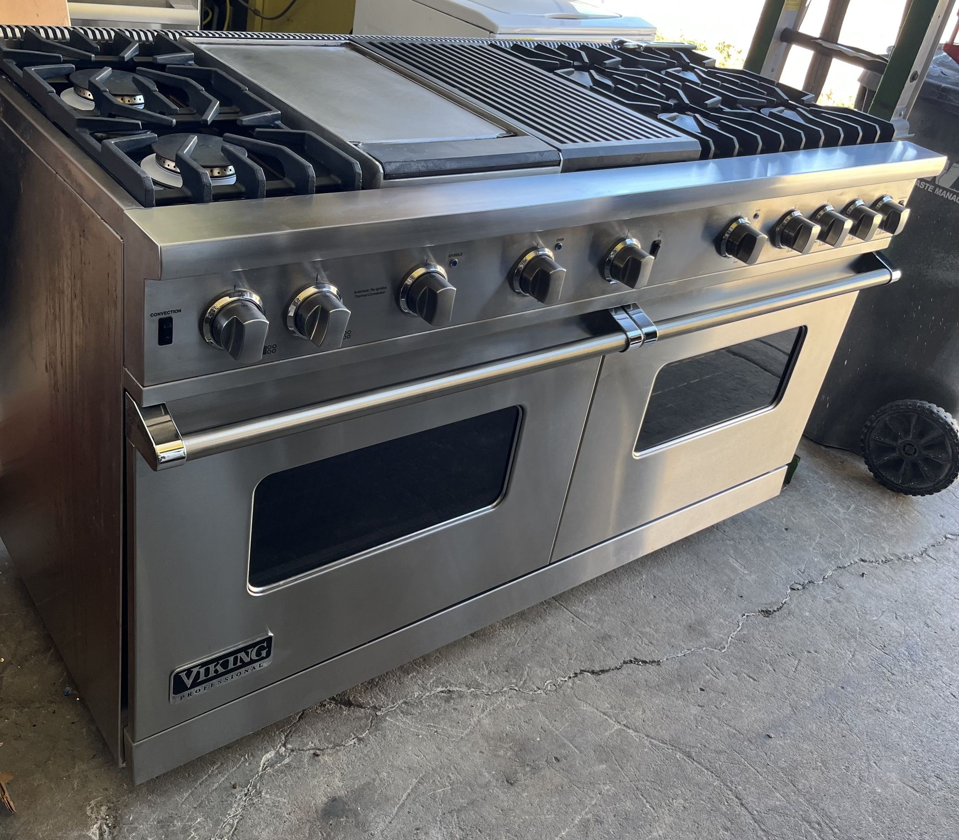 Viking Professional Stainless Steel 60 Inch Range Stove