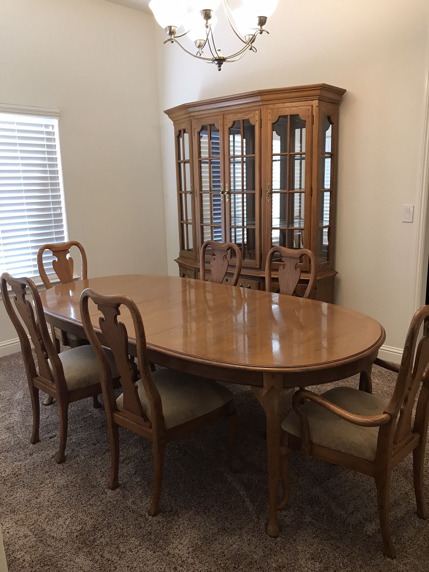 Thomasville Dining Room Set (will Consider Selling Table And Cabinet Separate)