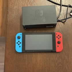 Nintendo Switch 