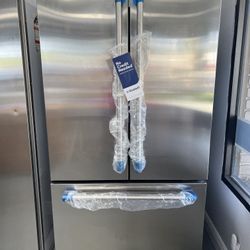 Monogram French Door Refrigerator in Stainless steel with Door Alarm and ENERGY STAR® Qualified