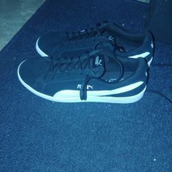 Puma Shoes Size 9