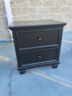 Black 2-Drawer Nightstand Bedside Table