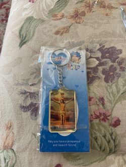 Jesus on the cross keychain, light weight. New