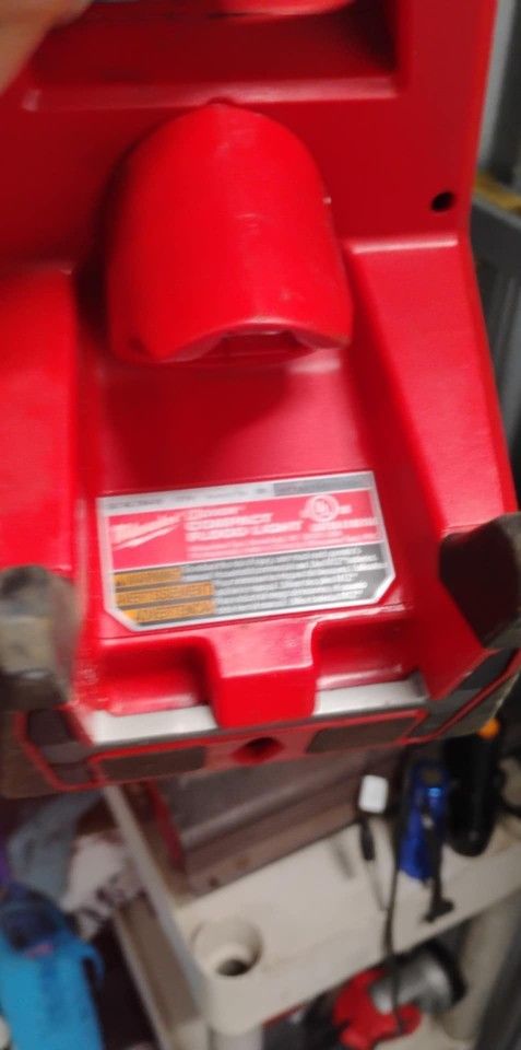Milwaukee Cordless Light