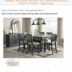 Like New Dining Room “ Table With 6 Chairs “ Ashley furniture