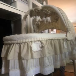 Bassinet 