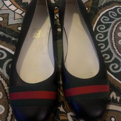 Gucci Soes Size 381/2 Perfect Condition 