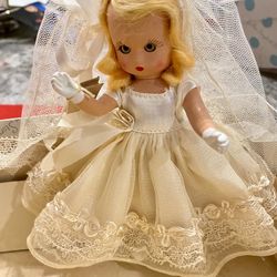 Vintage Nancy Ann Storybook Dolls #73 Commencement Series First Communion W/ Box. 