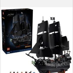 LEGO 10365 Captain Jack Sparrow’s Pirate Ship