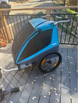 Thule Coaster XT 2-Seat Bike Trailer / Stroller / Jogger Combo