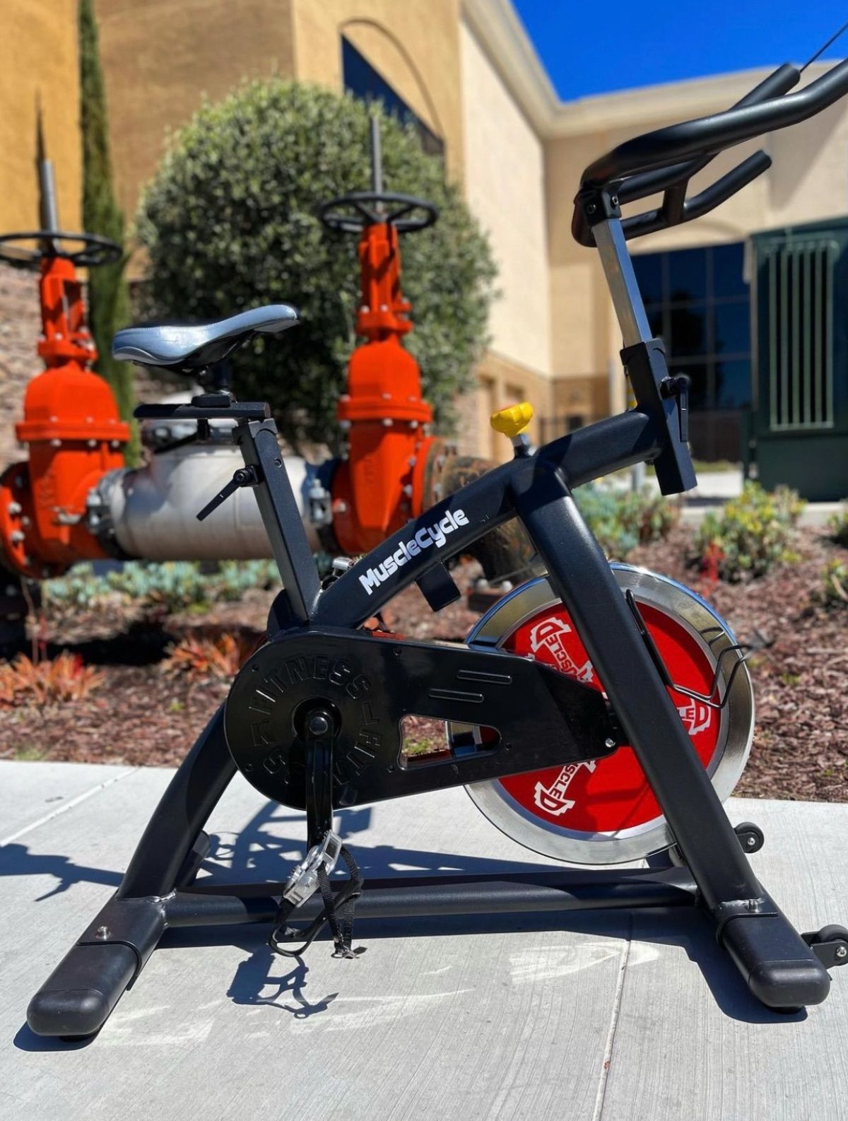 Bay Area-Stationary Exercise Spin Bike Available-Brandname screaming deals* Originally $1,095