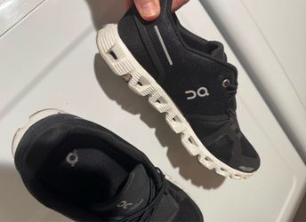oq tennis shoes, size 8 1/2