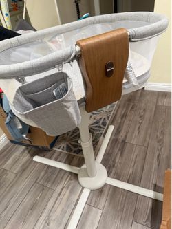 HALO BassiNest Swivel Sleeper Luxe Series