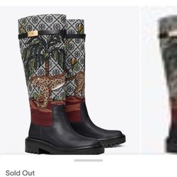 Tory Burch Boots !