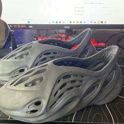 Adidas Yeezy Foam RNNR Mineral Blue