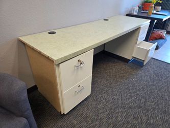 Desk/filing cabinets