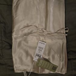 INTIMISSIMI organic silk pouch/envelope for  underwear for traveling
Brand new