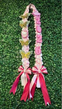 Hello kitty graduation lei