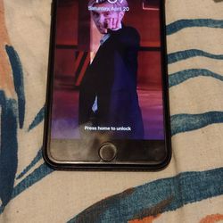 iPhone 7 Plus Good Condition In The Box 