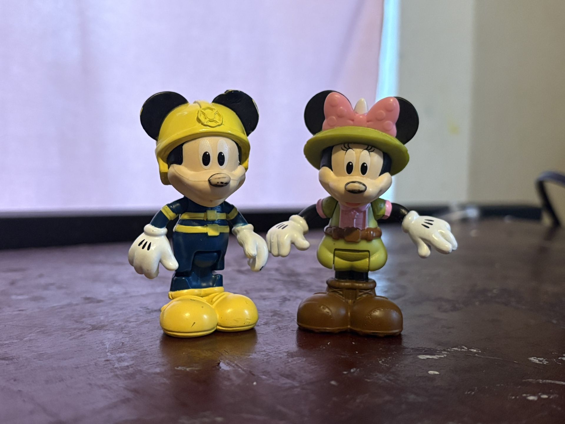 Mickey & Minnie