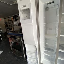 Whirlpool Refrigerator Works Great