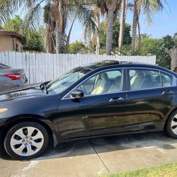 2010 Honda Accord EX 5 Speed 