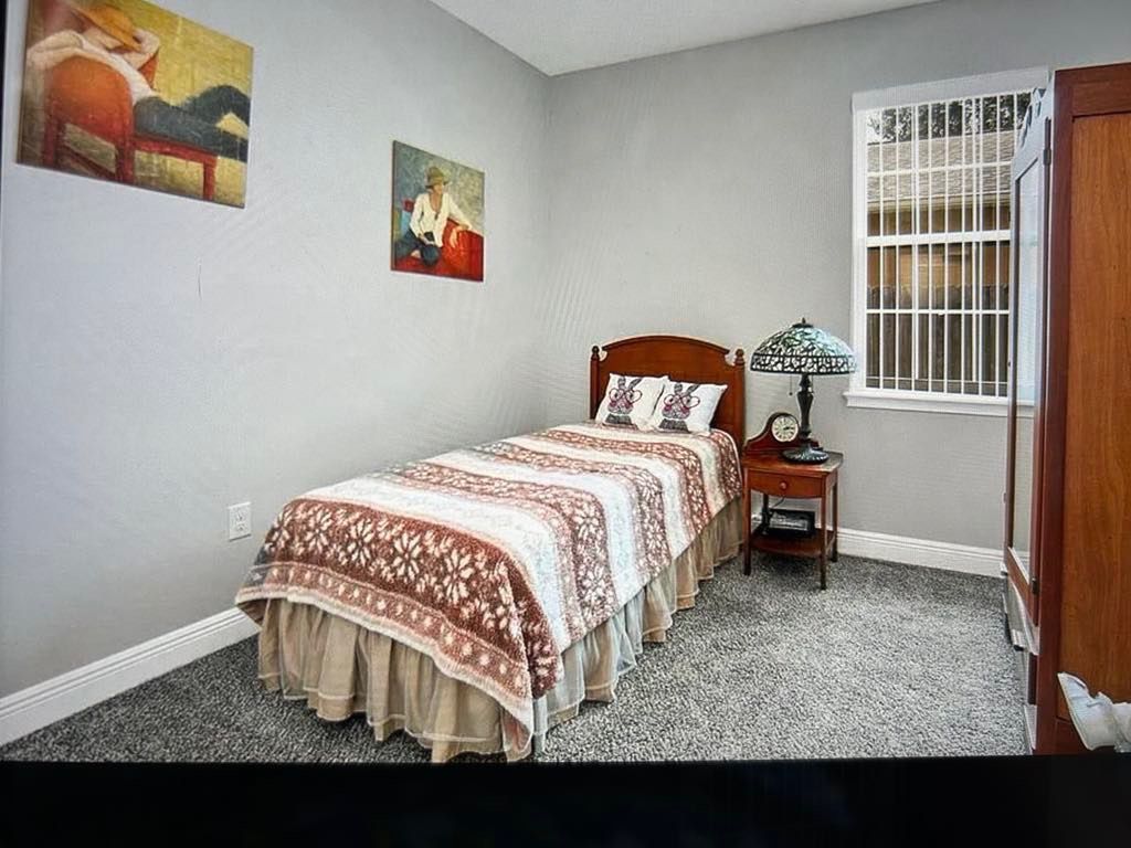 Twin Bed. Like New!