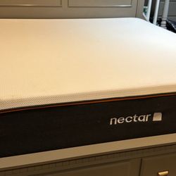 NECTAR KING SIZE MATTRESS 
