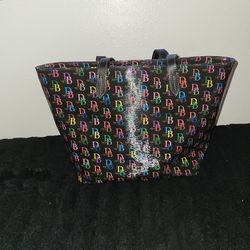 Dooney And Bourke Db75 Large Tote 