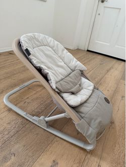 Baby rocking chair
