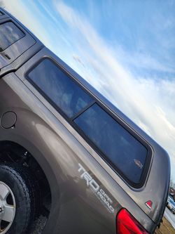Toyota Tundra cap topper camper