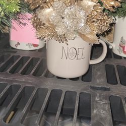 Small Christmas Noel Artificial Floral Arrangement 