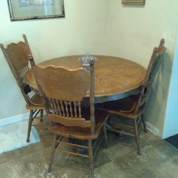 Solid Oak Kitchen Table And 4 Chairs