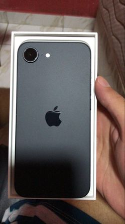 iPhone 16 se