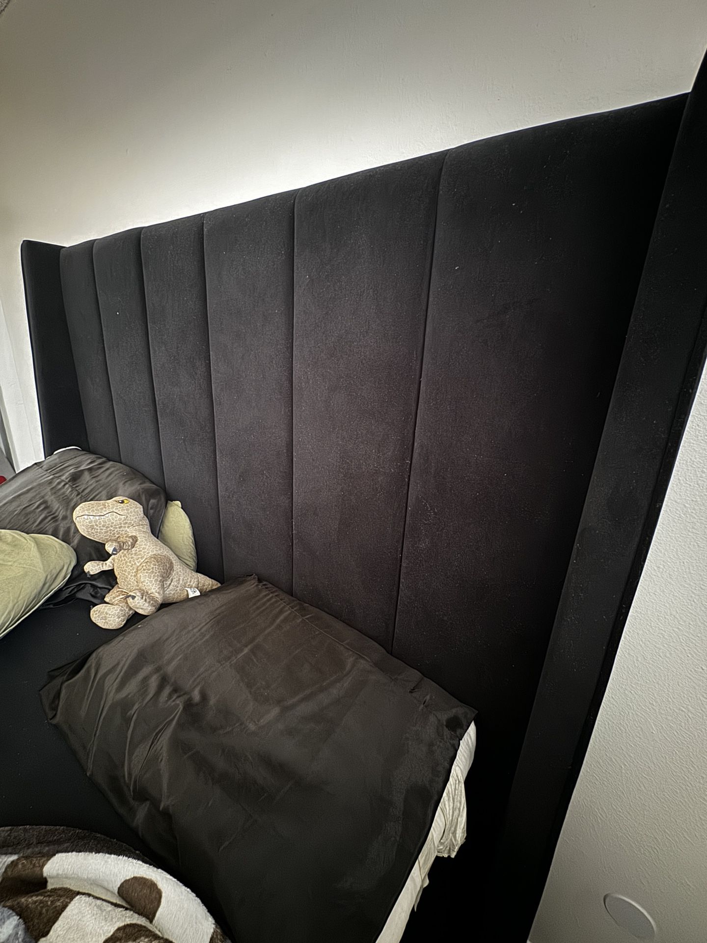 Queen Velvet Upholstered Panel Bed frame 
