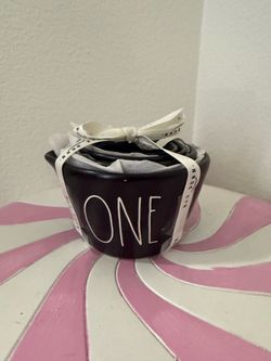 RAE DUNN BLACK MEASURING CUP SET