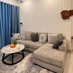 Linen Modular Contemporary Small Sofa Sectional With Chaise| Brand New| Best Quality and Price| 