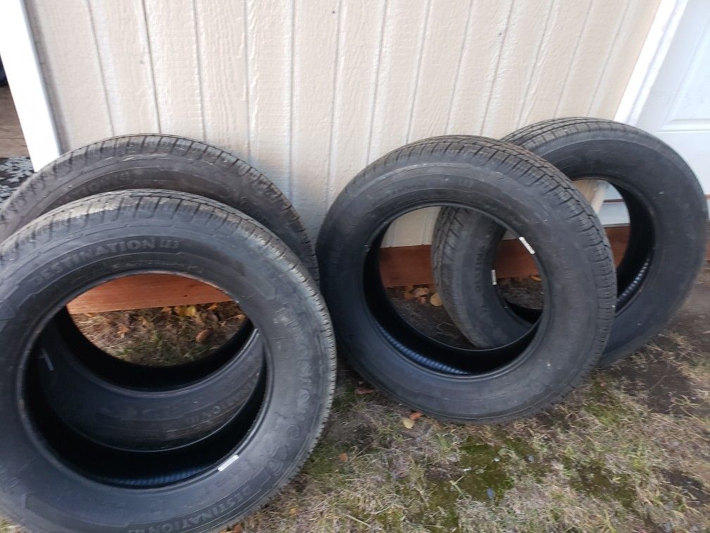 Brand New 4 Firestone P225/65R17 102 H Destination