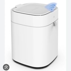 Touchless Bathroom Trash Can