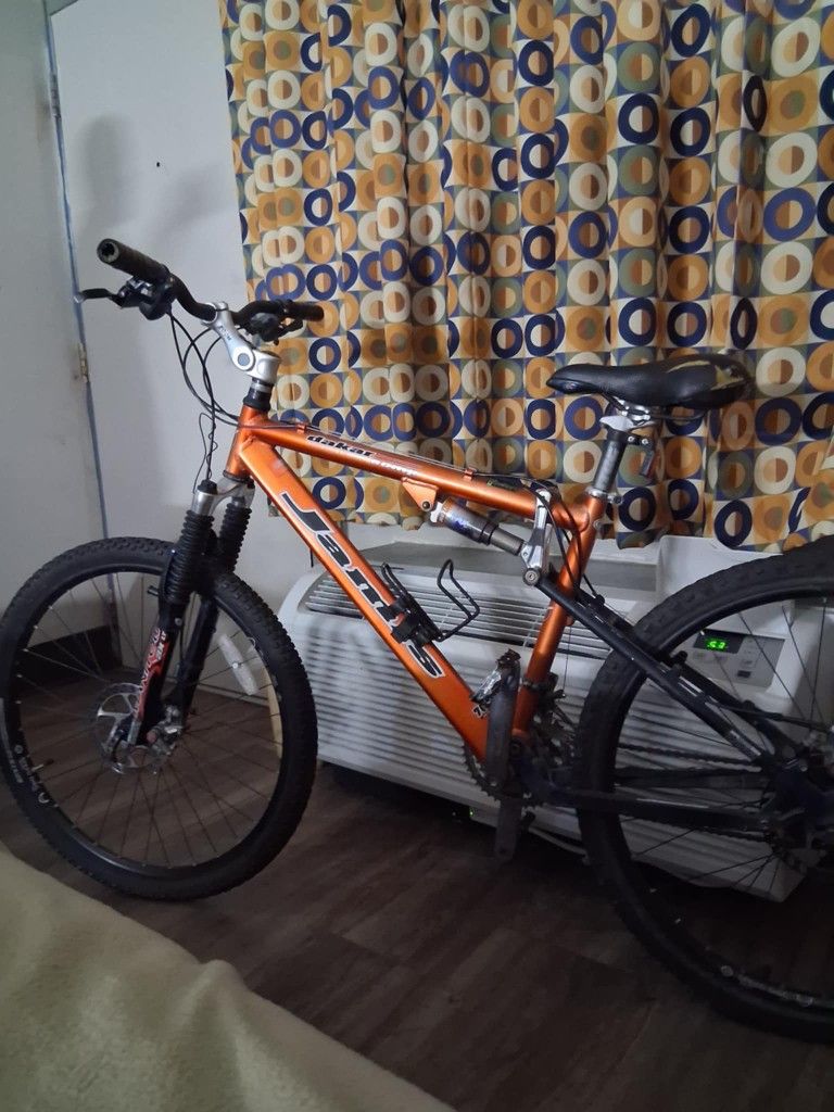 James Dakar Salt 24 Inch 