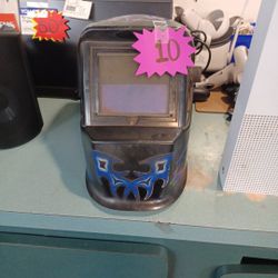 Welding Helemet‼️......$10‼️.....FINAL SALE PRICE‼️.....ASK FOR TY ‼️