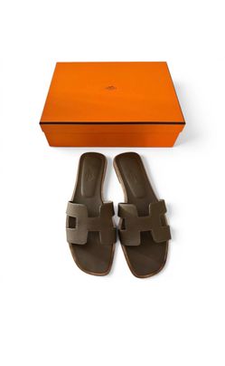 Hermes Oran E’toupe sandals 36.5