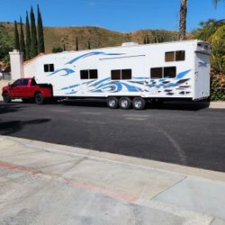 Weekend Warrior Toy Hauler 