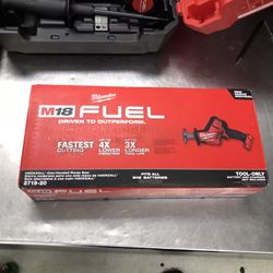 Milwaukee Saw Saw 