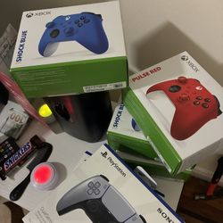 Playstation 5 Controllers & XBox Series X / Series S Controllers (BRANDNEW) Packaged Still DO NOT WRITE ME LOWBALLING 