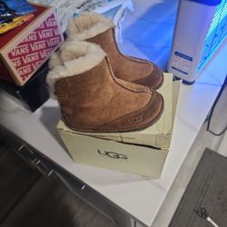 Baby Uggs