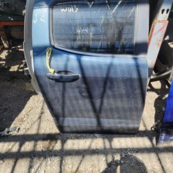 2020 Colorado Rh Rear Door