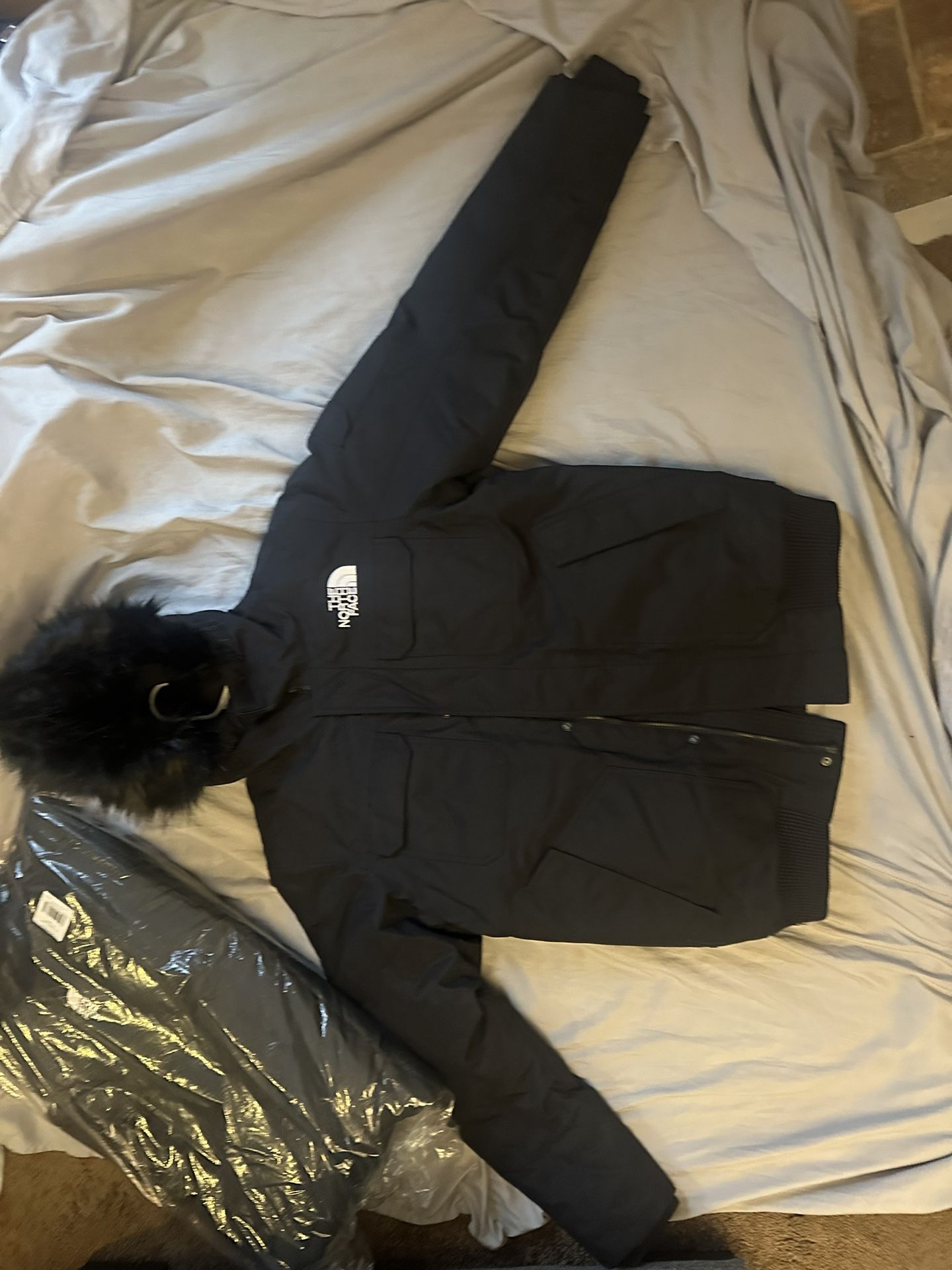 Brand New North Face Gotham Jacket 